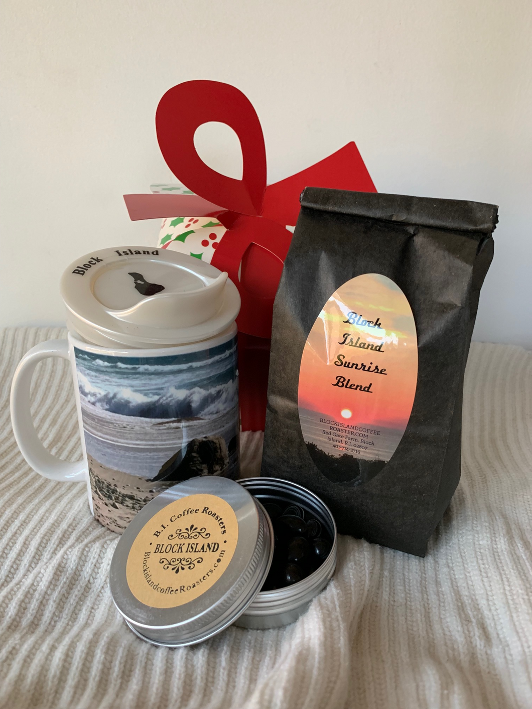 Holiday Block Island Coffee and Espresso Hug Mug Gift Set